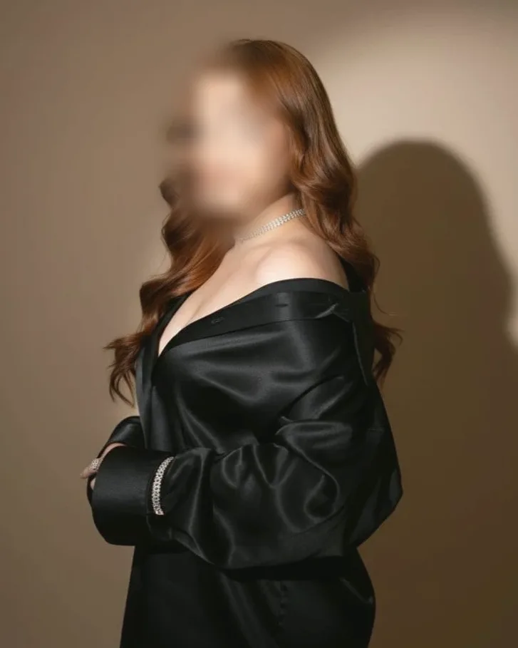 Hannah, 21