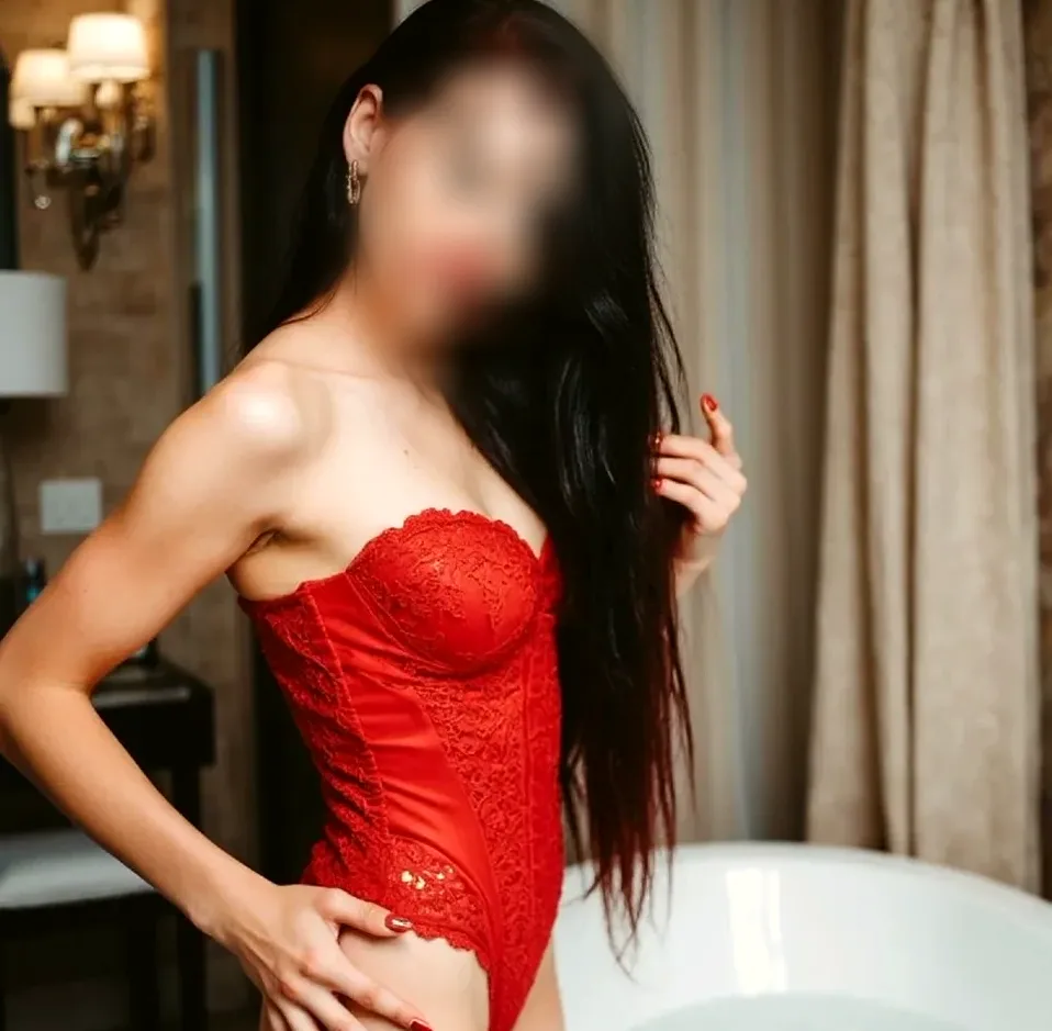 Isabell, 35