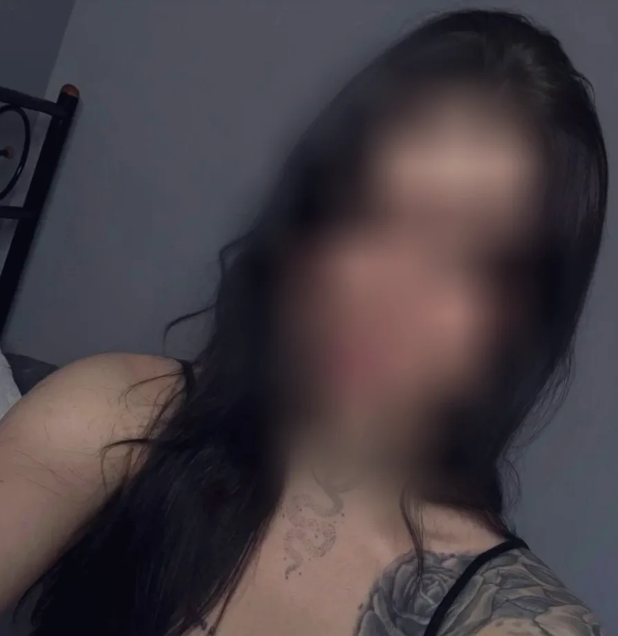 Marina, 34