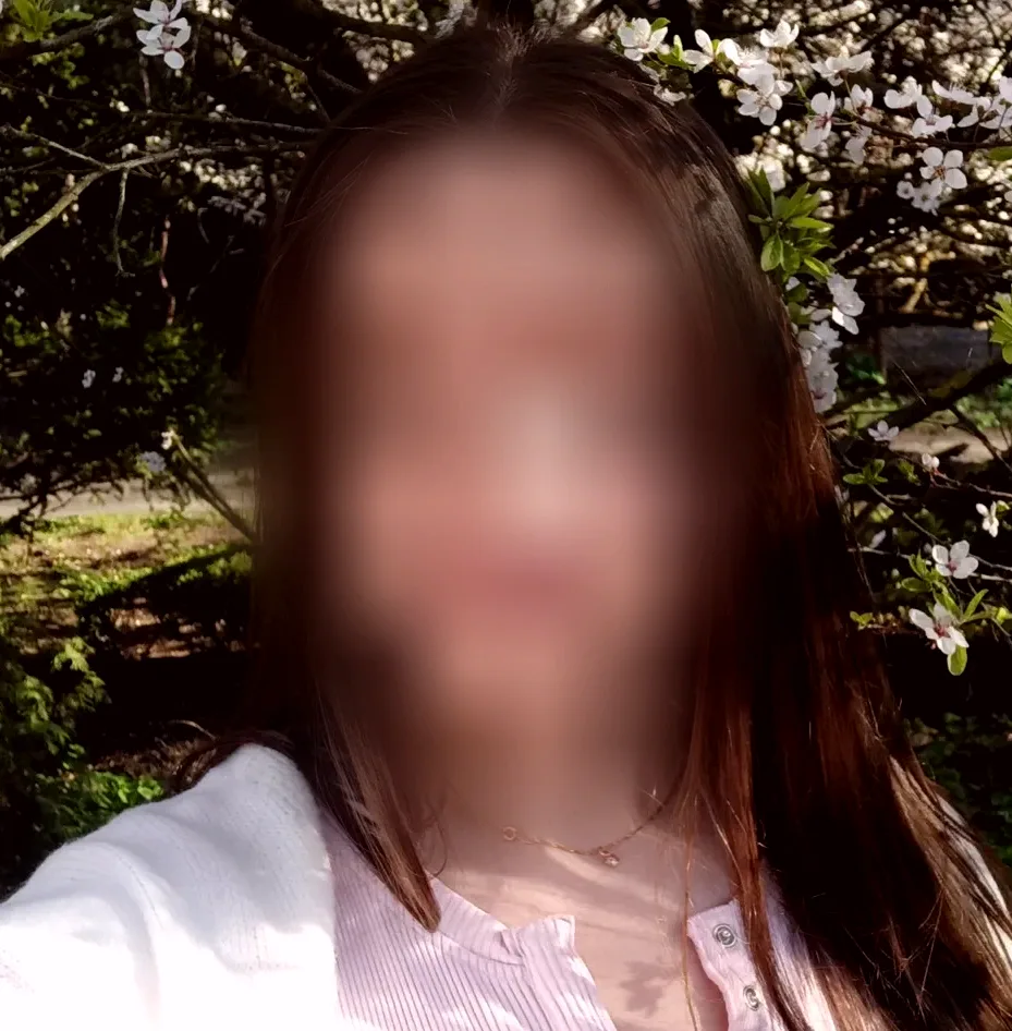 Nadine, 32